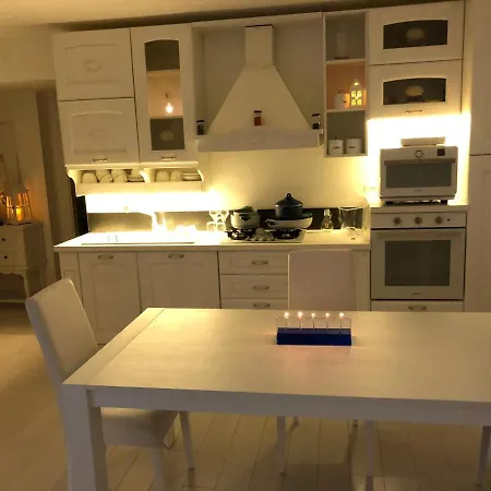 Апартаменты D'este Attico Con Piscina Rooftop Жуан-ле-Пен