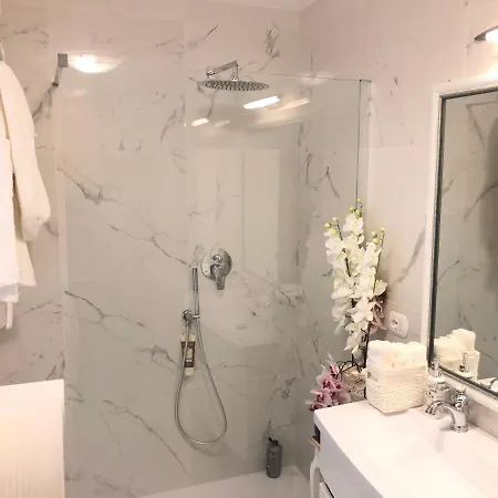 D'este Attico Con Piscina Rooftop Жуан-ле-Пен